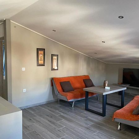 Aretoysa Center Luxury Suites 2 Nea Peramos  Exterior photo